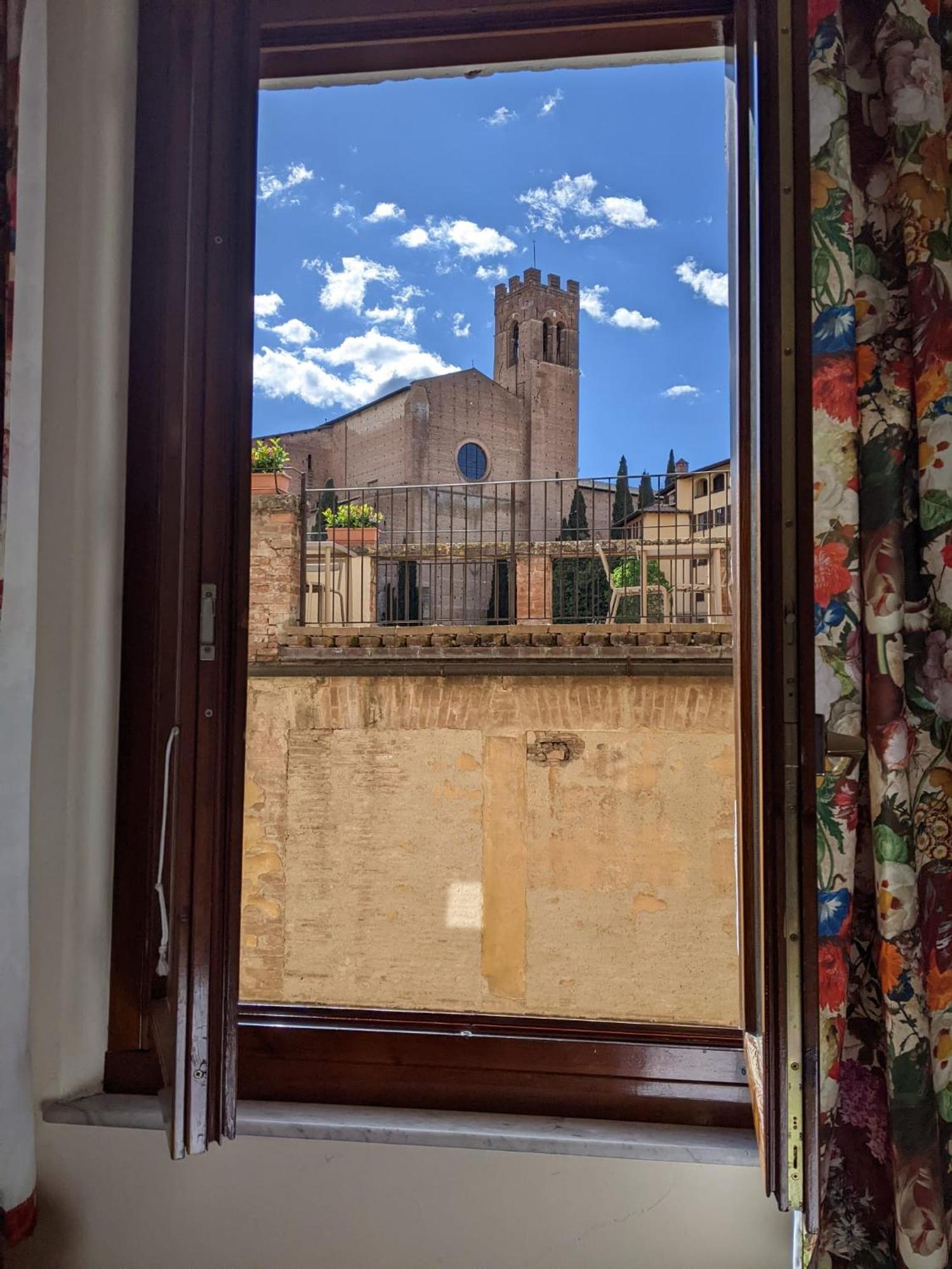 Albergo Bernini Siena Exterior photo